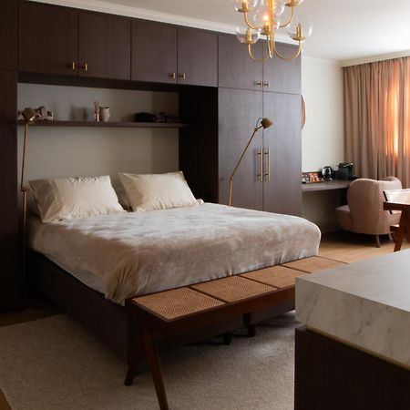 B&B Midtown Amsterdam Suites Bagian luar foto