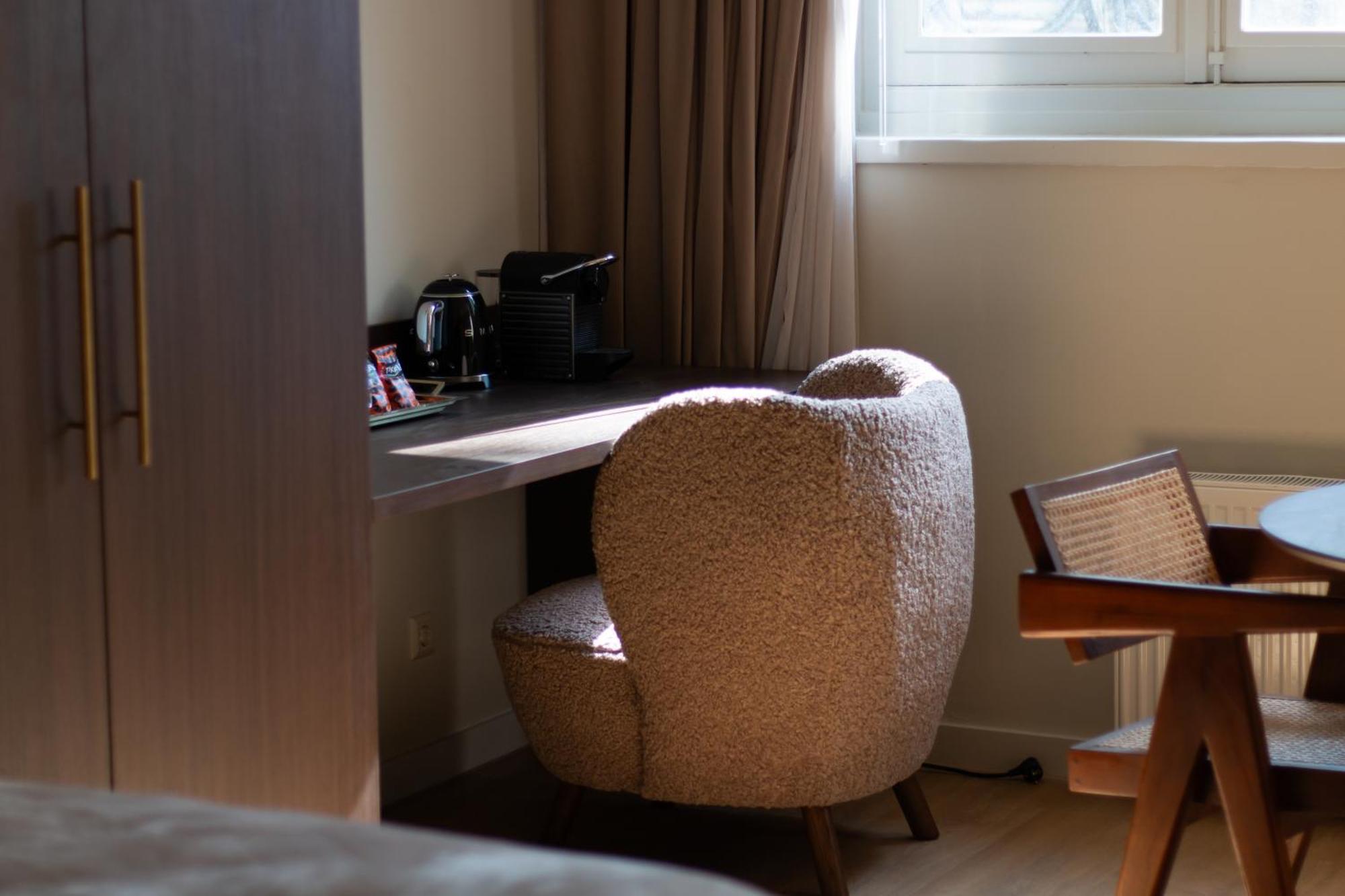 B&B Midtown Amsterdam Suites Bagian luar foto